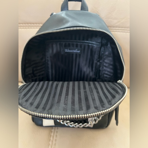 Victoria secret mini backpack black with silver chains - Picture 3 of 3